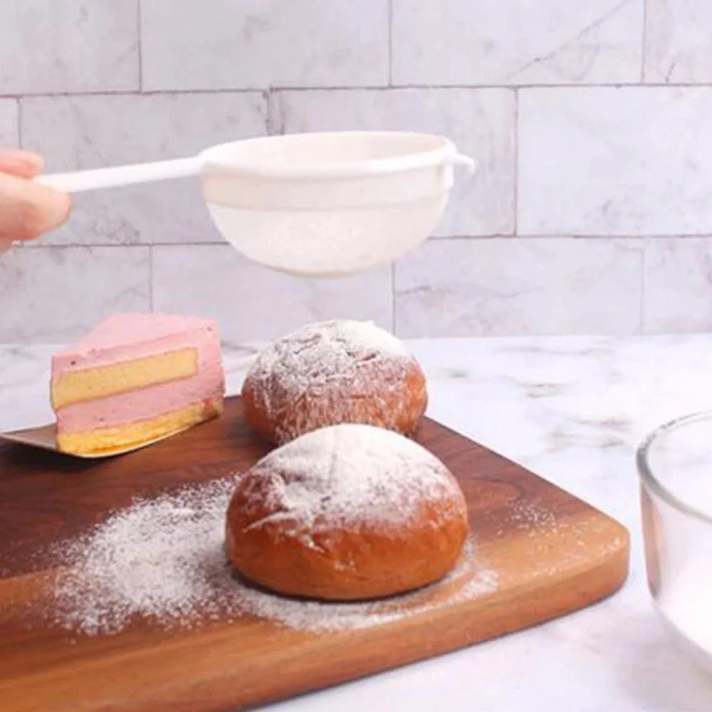 Kitchen Handheld Plastic Sieve Tea Strainer Flour Sifter Filter Reusable Handheld Filter Kitchen Accessories - image 2