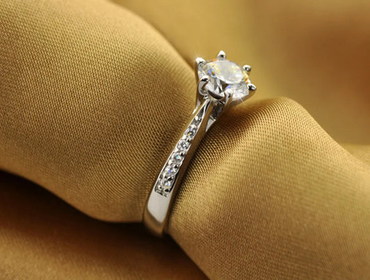 Luxury 925 Sterling Silver Classic Ring for Women Six claw jewelry simple 70ct diamond ring imitation diamond women's ring -…
