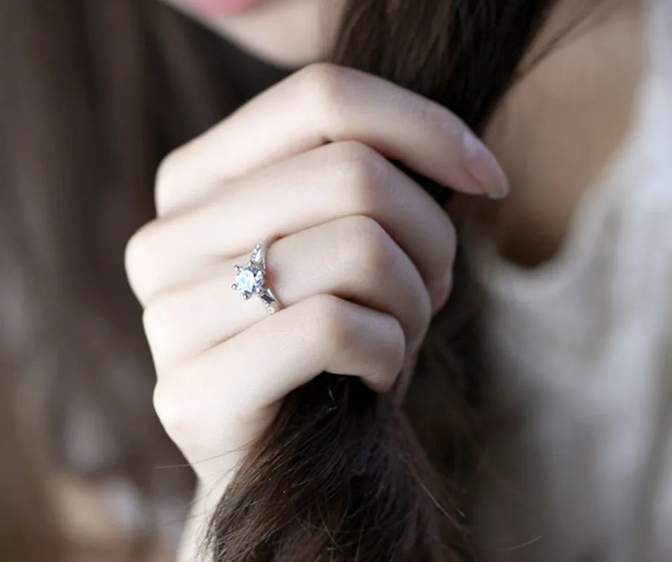 Luxury 925 Sterling Silver Classic Ring for Women Six claw jewelry simple 70ct diamond ring imitation diamond women's ring -…