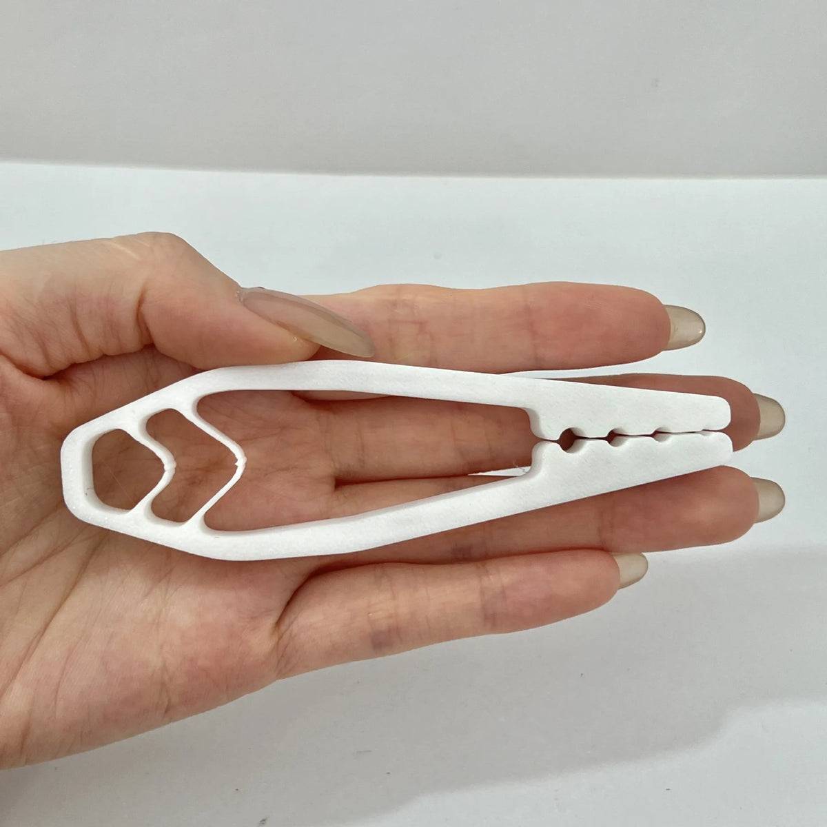 Portable Nail Fixer Tool Woodworking Nail Fixer Plastic Sliding Joint Pliers Protect Fingers for Maintenance and Woodworking…