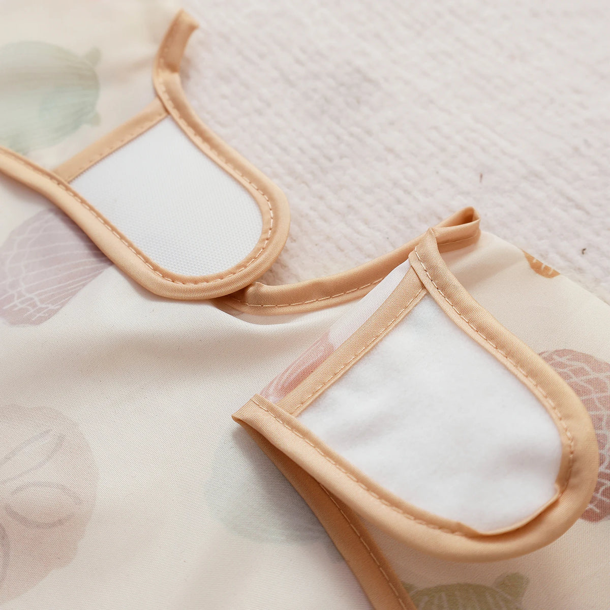 Elinfant 1PC Long Sleeve Bibs, Waterproof Feeding Bibs,Washable Burp Cloth,Coveralls Bibs,Easy To Clean,Wash-Free Eating Bib…