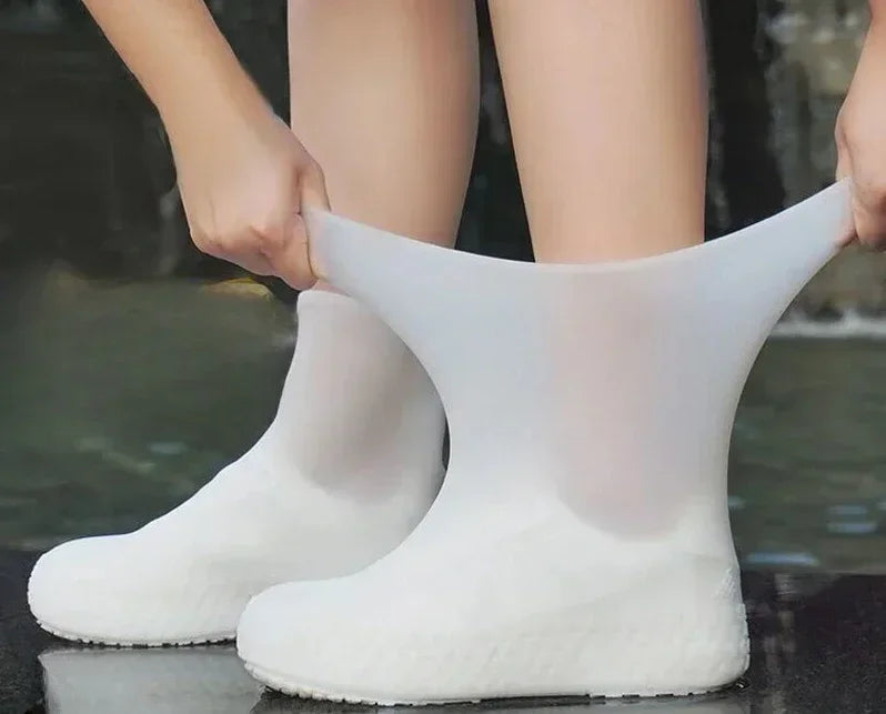 1 Pair Latex Waterproof Shoe Covers Lip-Resistant Rubber Rain Boot Rain Gear Overshoes Accessories for Outdoor Rainy Day - i…