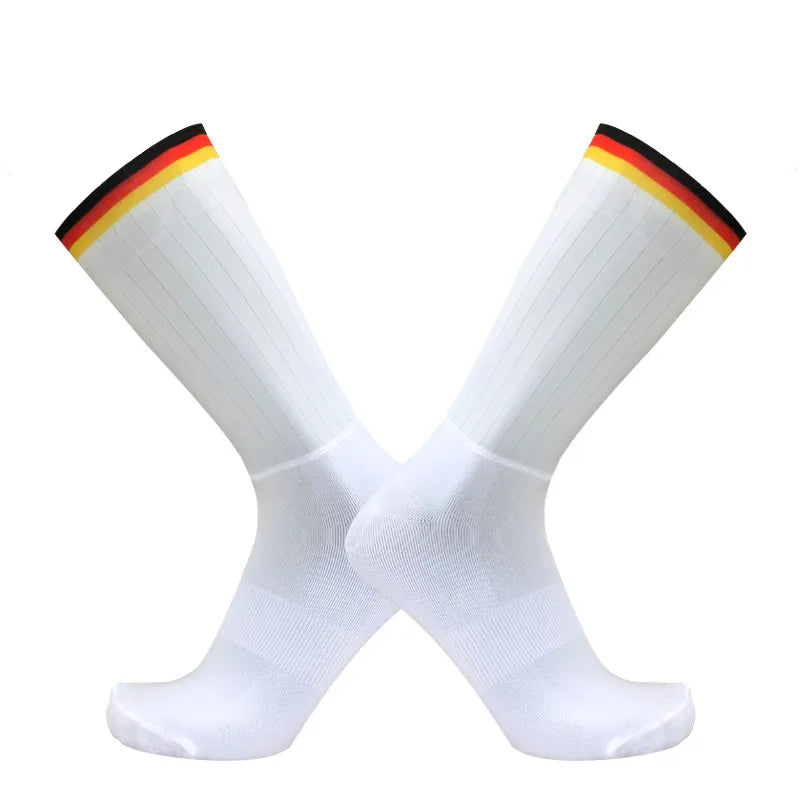 Aero Cycling Summer Anti Socks Whiteline Slip Silicone Socks Men Bicycle Sport Running Bike Socks Calcetines Ciclismo - imag…