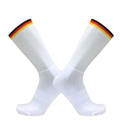 Aero Cycling Summer Anti Socks Whiteline Slip Silicone Socks Men Bicycle Sport Running Bike Socks Calcetines Ciclismo - imag…