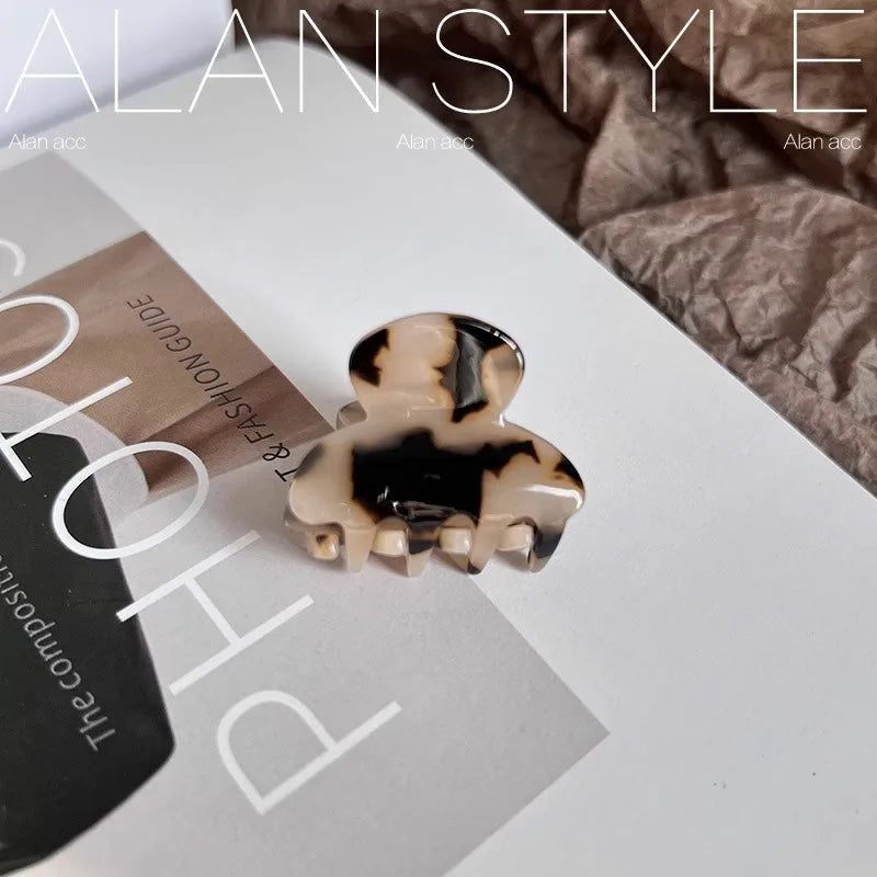 3.5cm Small Hairclaw Acetate Hair Crabs for Girls Cute Heart Shaped Hairclips Women Hair Accessories Hair Pins and Clips - i…